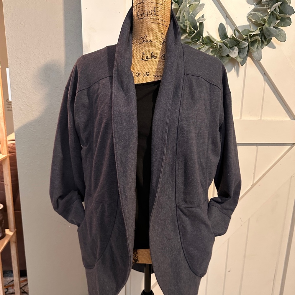 Eddie Bauer cardigan. Women’s Sz. L
